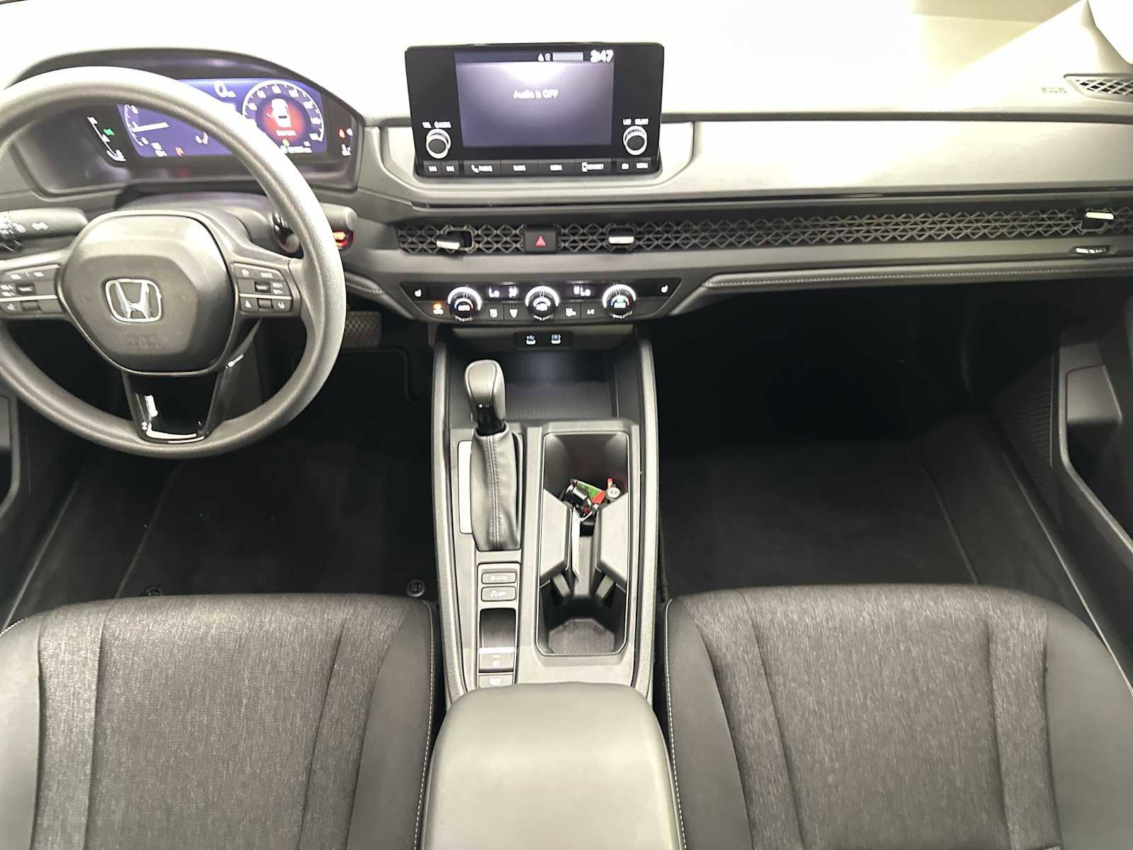 Used 2025 Honda Accord SE image 14