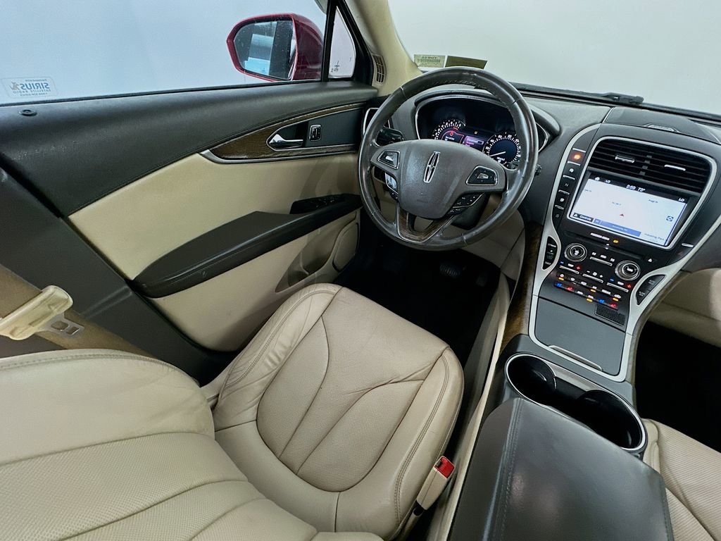 Used 2016 Lincoln MKX Reserve FWD image 9