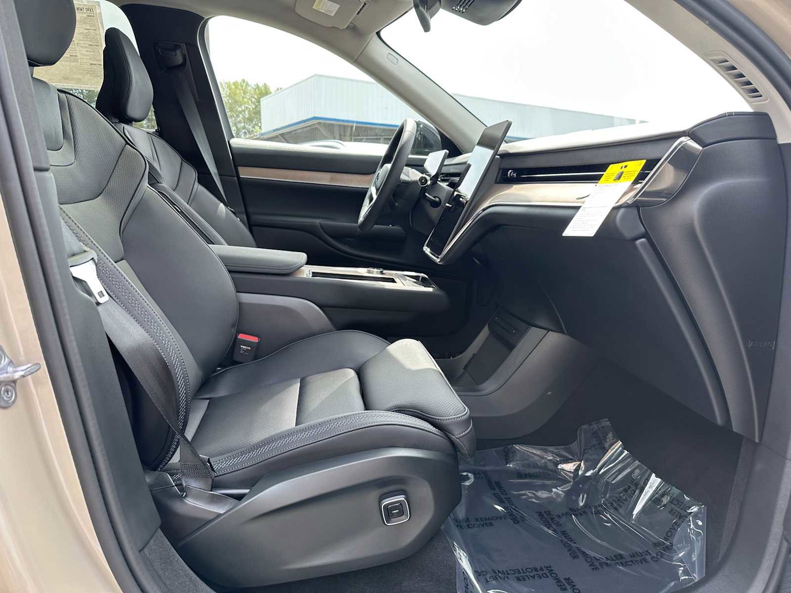 New 2025 Volvo EX90 Ultra image 10