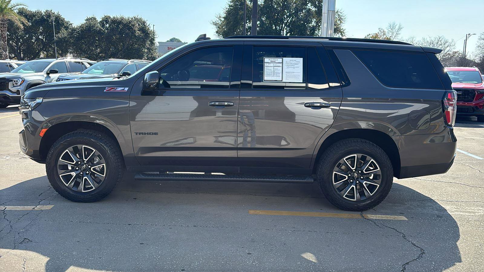 Used 2021 Chevrolet Tahoe Z71 w/ Luxury Package image 4