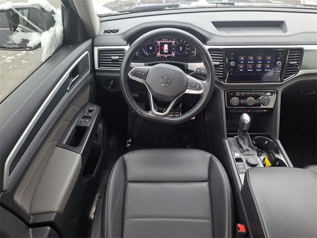 Used 2023 Volkswagen Atlas SEL R-Line image 8