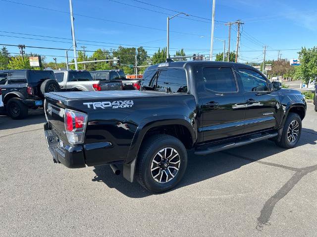 Used 2021 Toyota Tacoma TRD Sport w/ TRD Premium Sport Package AWD/4WD image 7