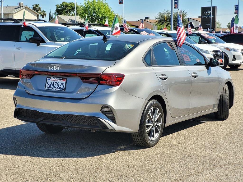 Used 2023 Kia Forte LXS image 5