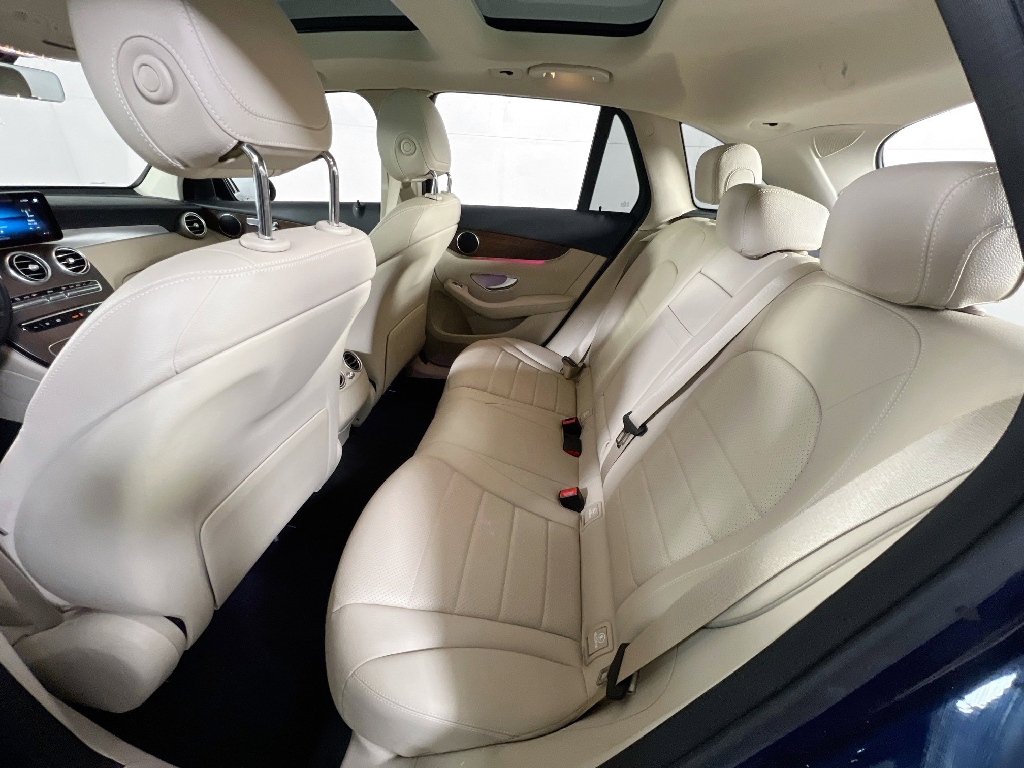 Used 2022 Mercedes-Benz GLC 300 4MATIC image 24