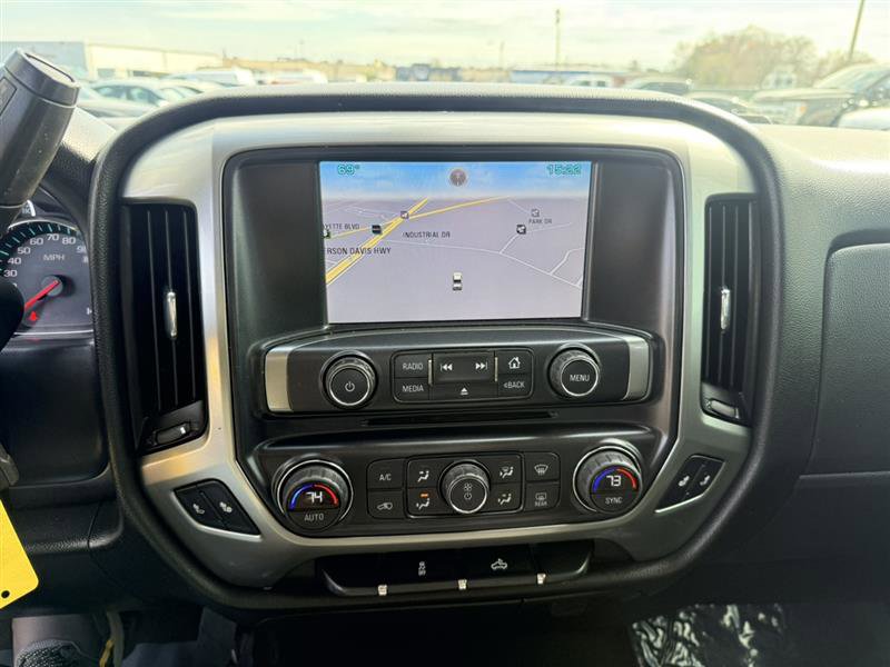 Used 2015 Chevrolet Silverado 2500 LT w/ LT Convenience Package AWD/4WD image 29