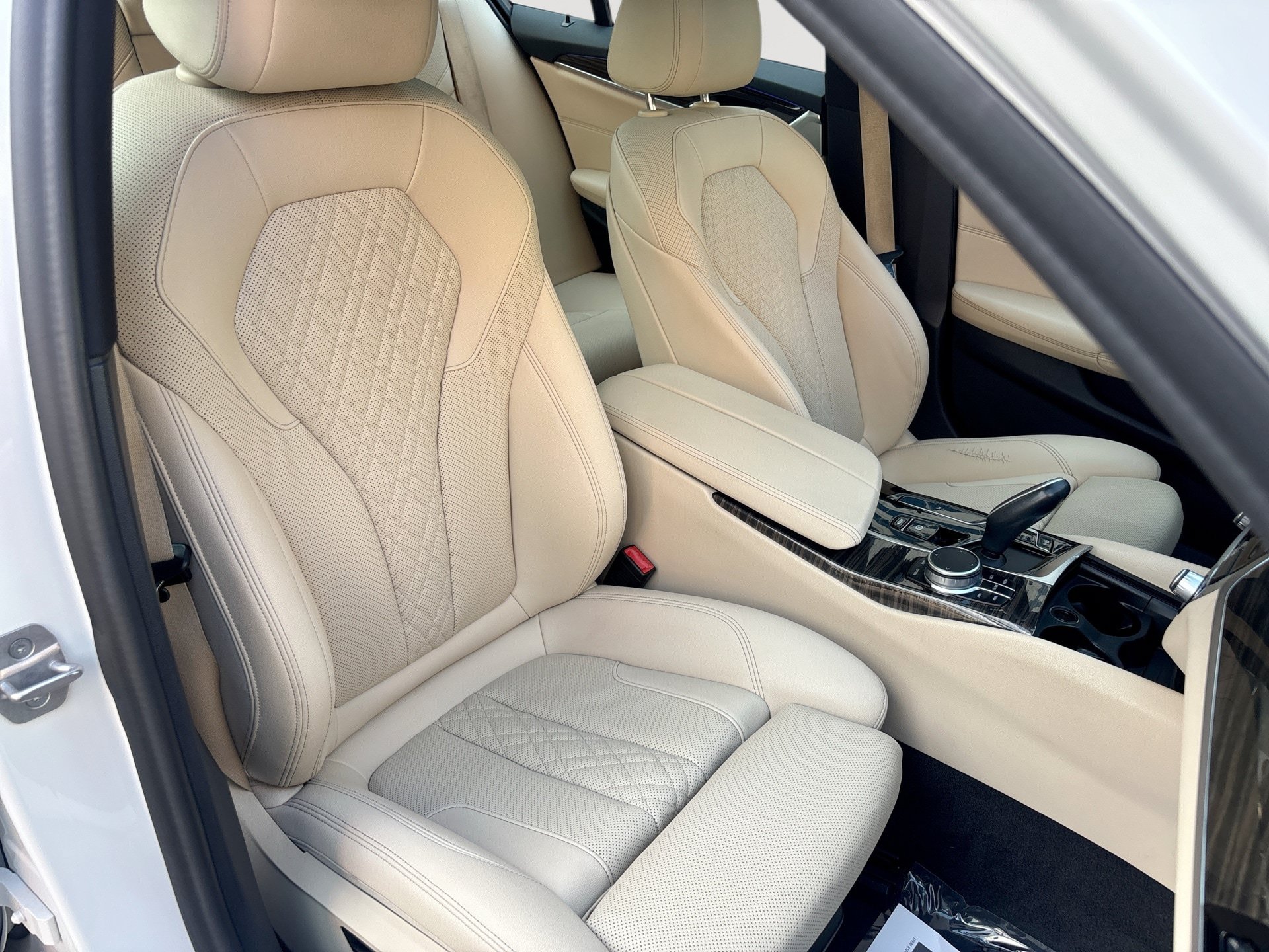 Used 2021 BMW 530i RWD image 28