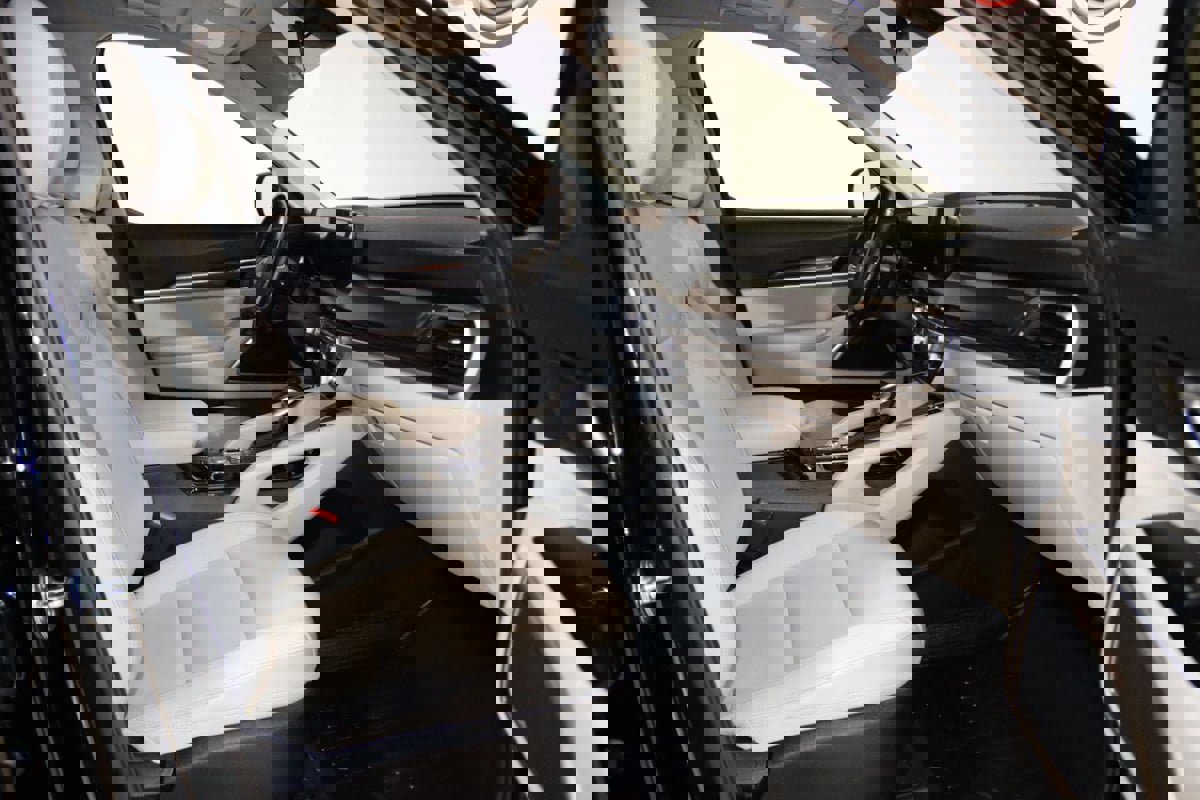 Used 2023 Kia Telluride S image 50