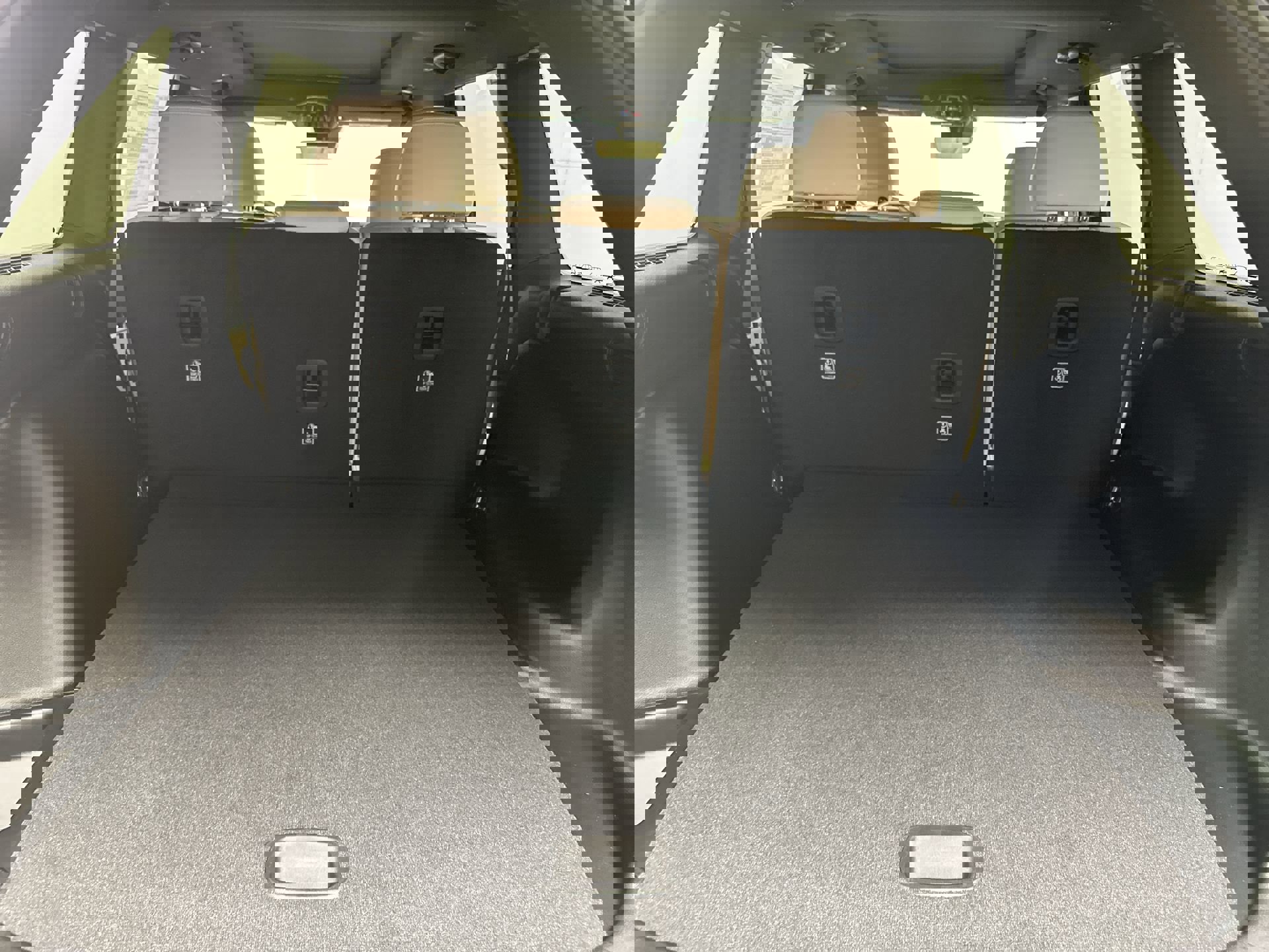 New 2025 Jeep Grand Cherokee Limited w/ Black Appearance Package image 24