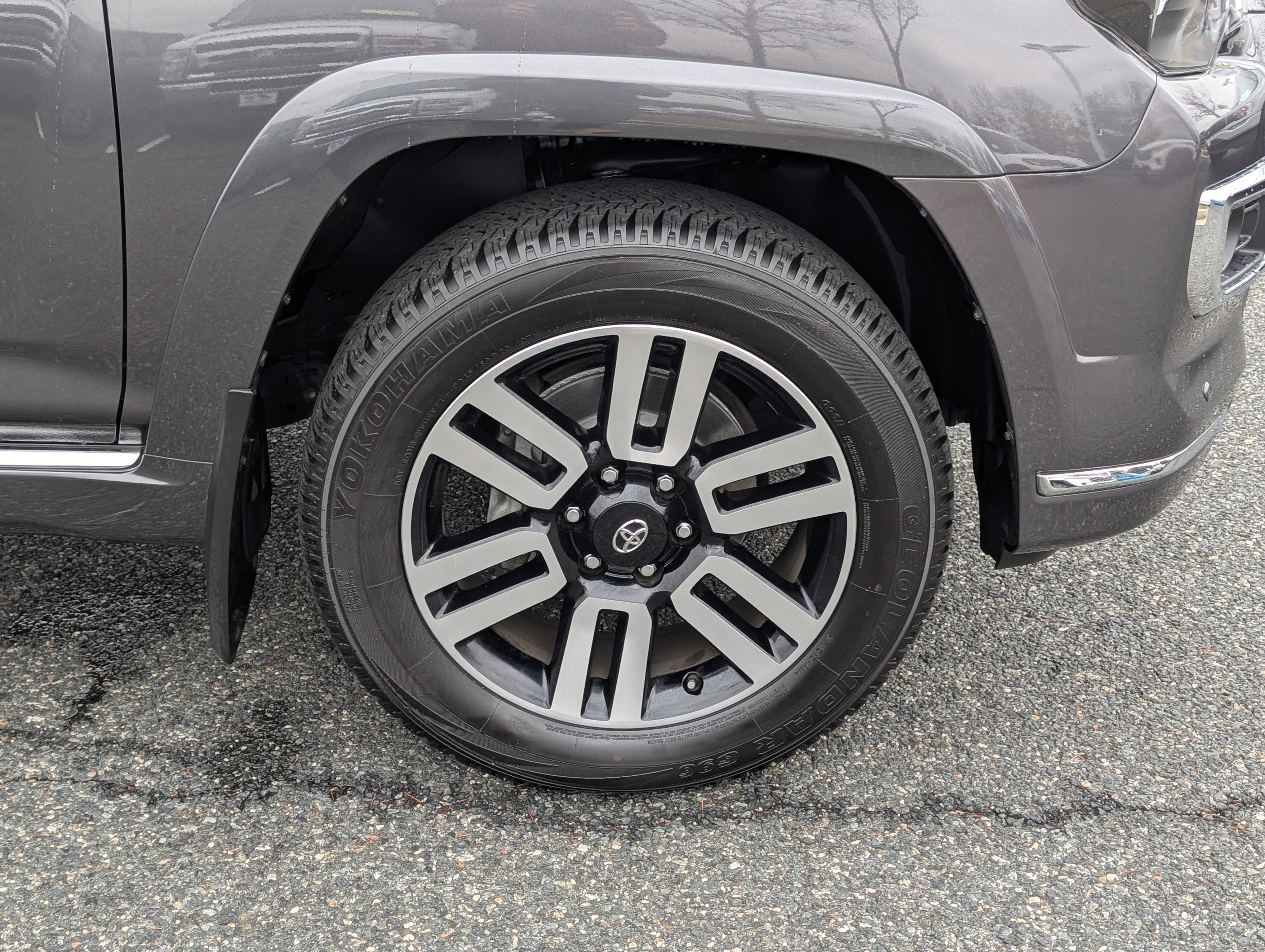 Used 2022 Toyota 4Runner Limited image 9