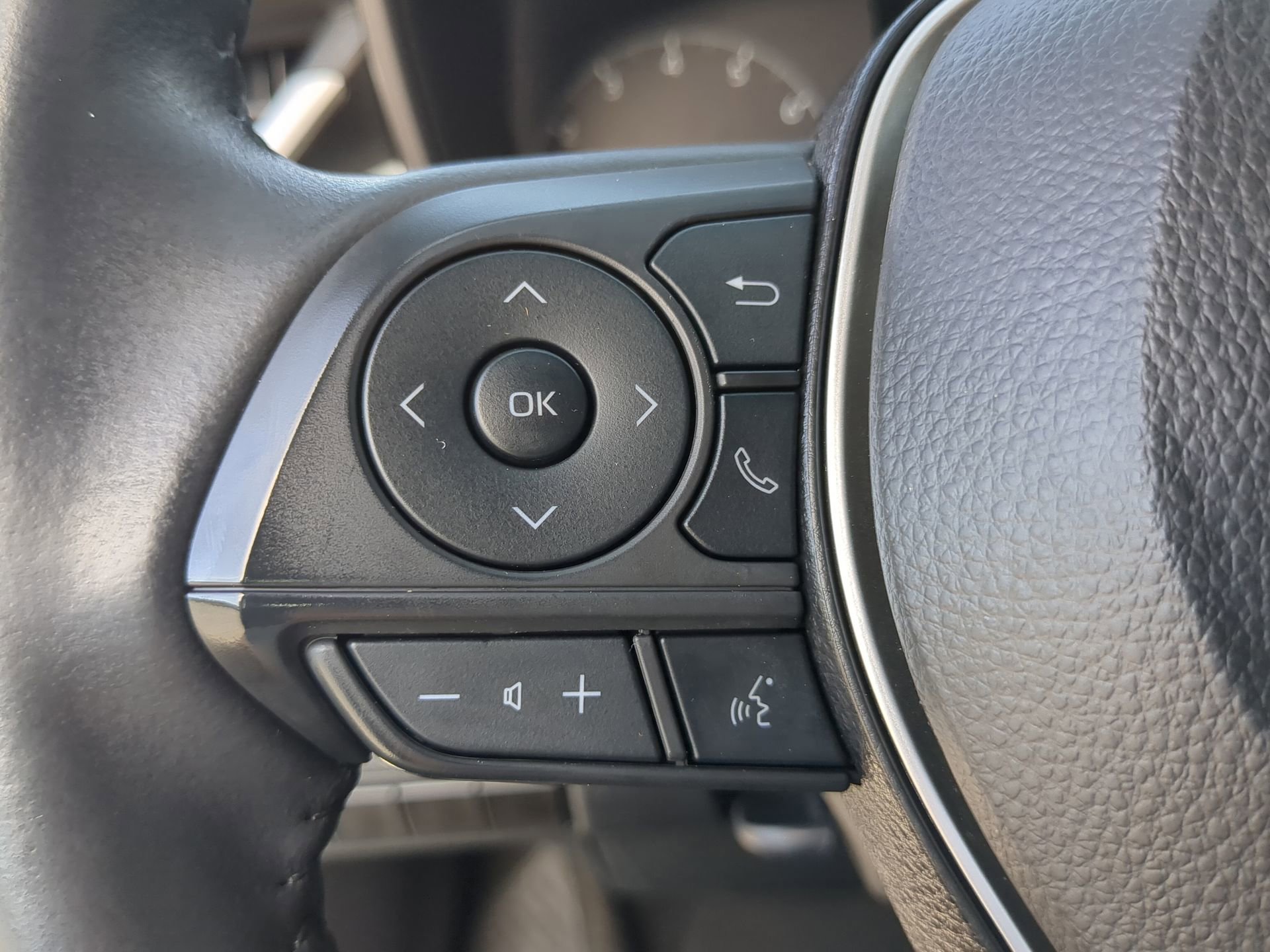 Used 2024 Toyota Corolla SE FWD image 27