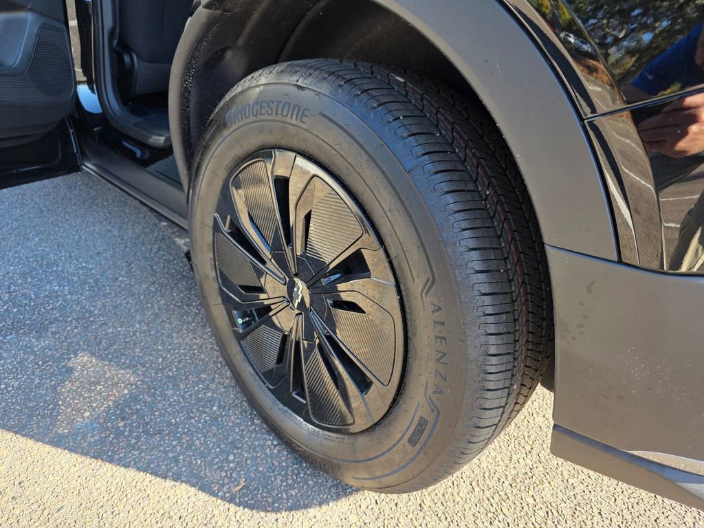 New 2025 Chevrolet Blazer EV LT w/ Midnight/Sport Edition image 25