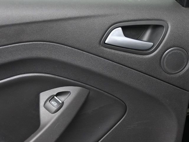 Used 2017 Ford Escape Titanium image 22