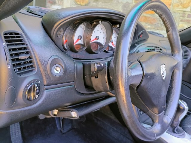Used 2000 Porsche 911 Carrera RWD image 31