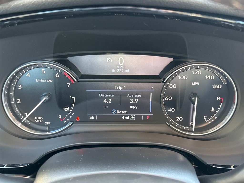 New 2025 Cadillac XT5 Luxury image 27