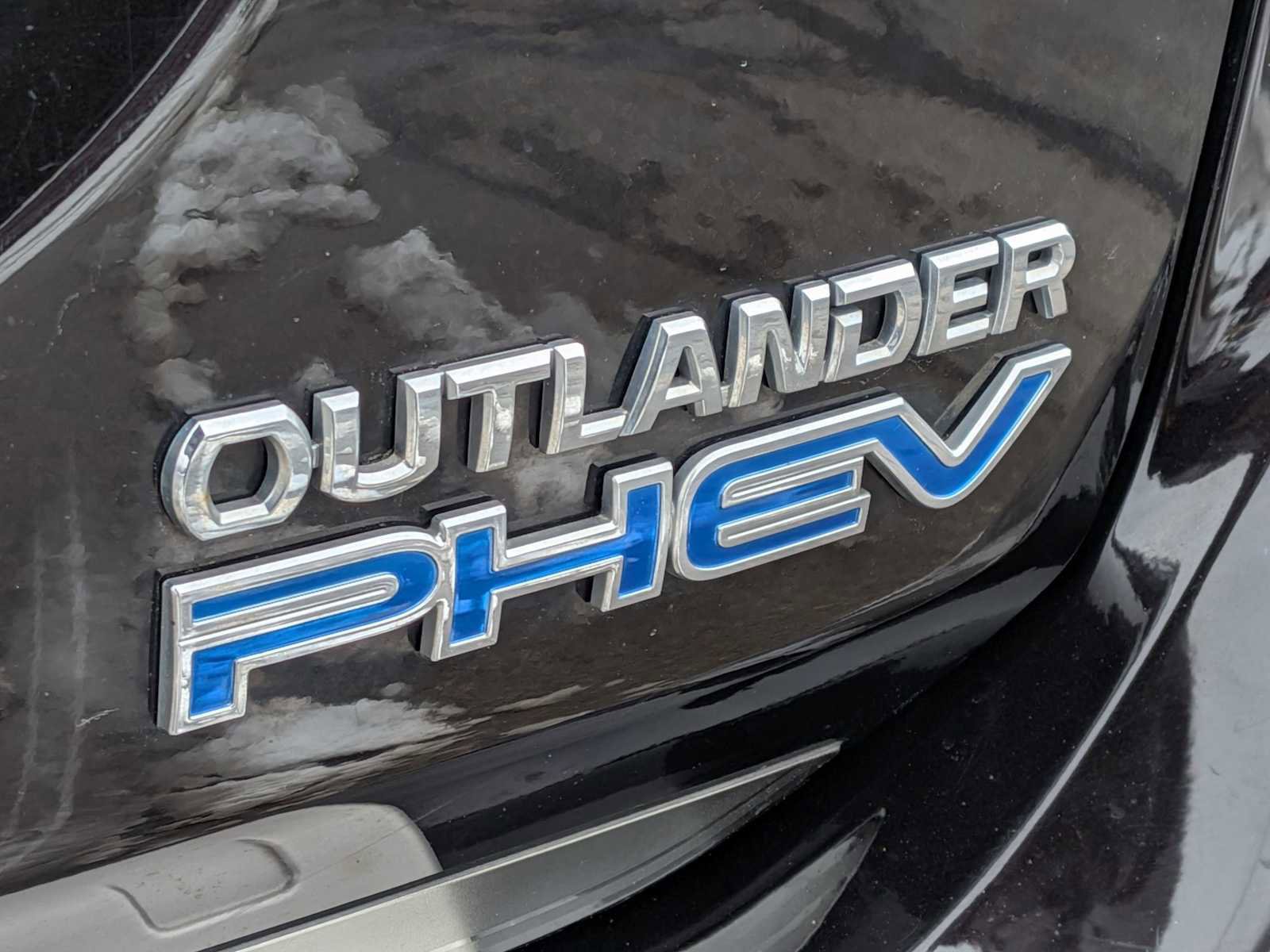 Used 2018 Mitsubishi Outlander SEL image 11