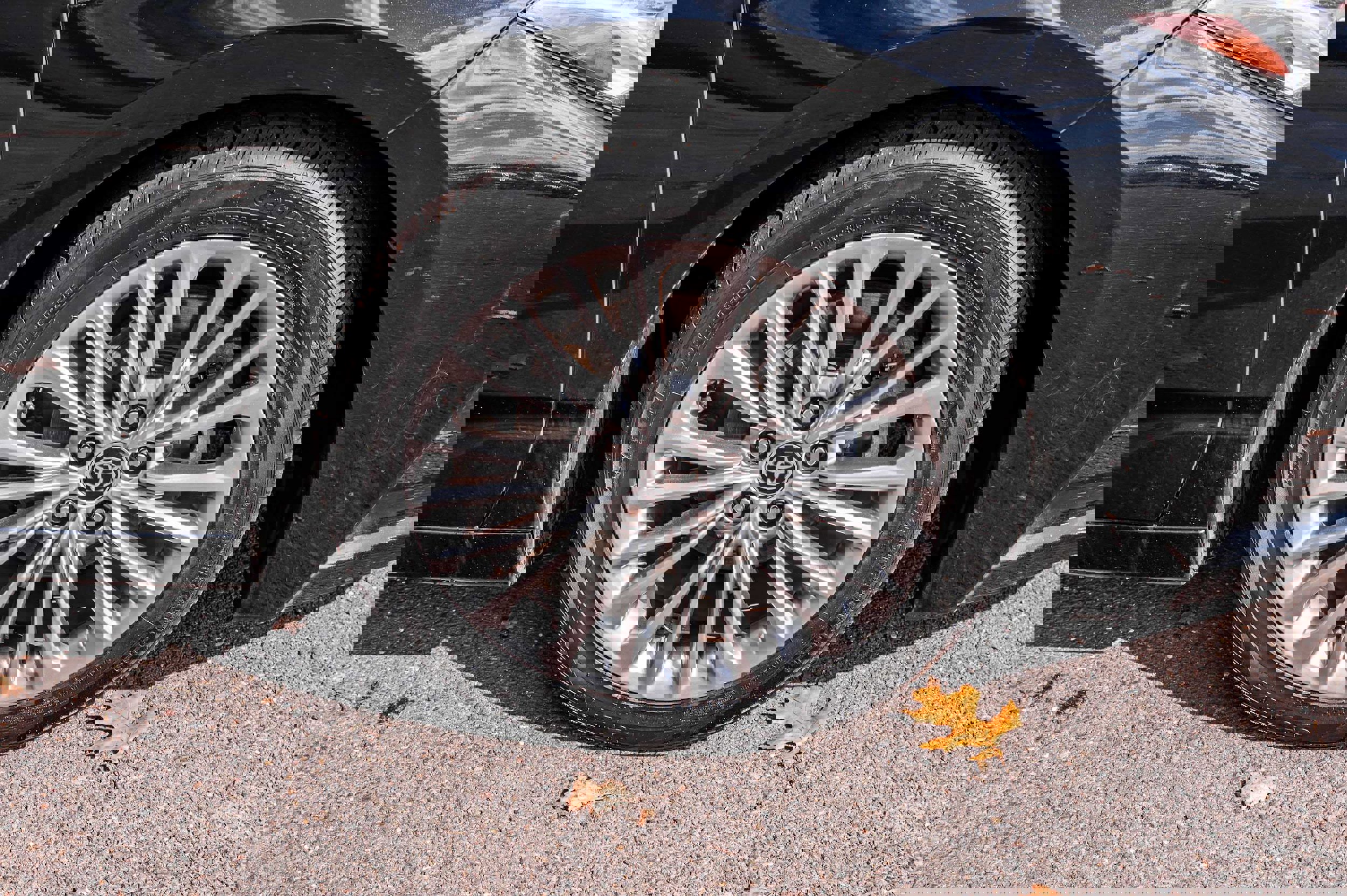 Certified 2022 Toyota Avalon Limited w/ Advanced Safety Package image 7