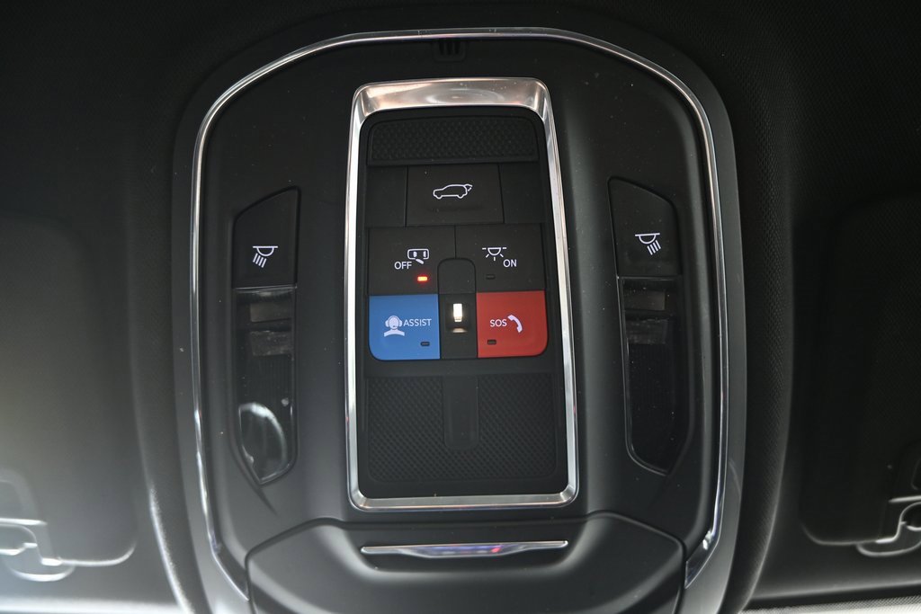 Used 2024 Jeep Grand Cherokee Altitude image 31