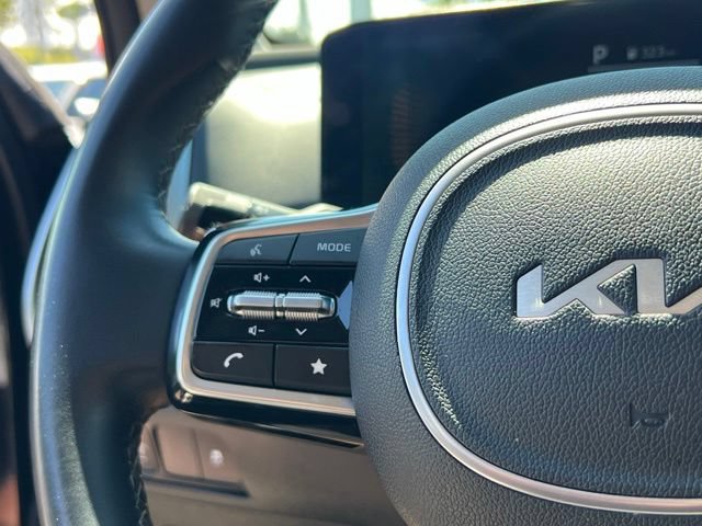 Certified 2024 Kia Sorento S FWD image 22