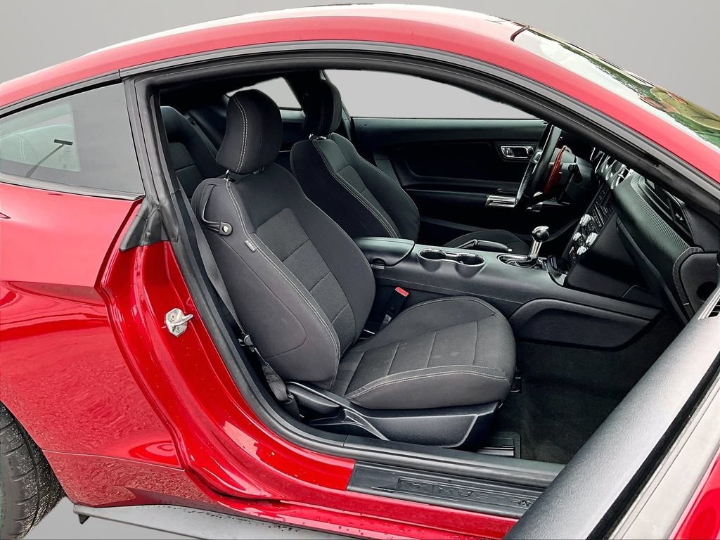 Used 2016 Ford Mustang Coupe w/ Equipment Group 051A RWD image 8