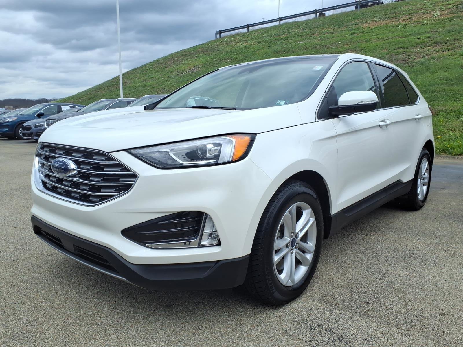 Used 2020 Ford Edge SEL w/ Convenience Package image 3