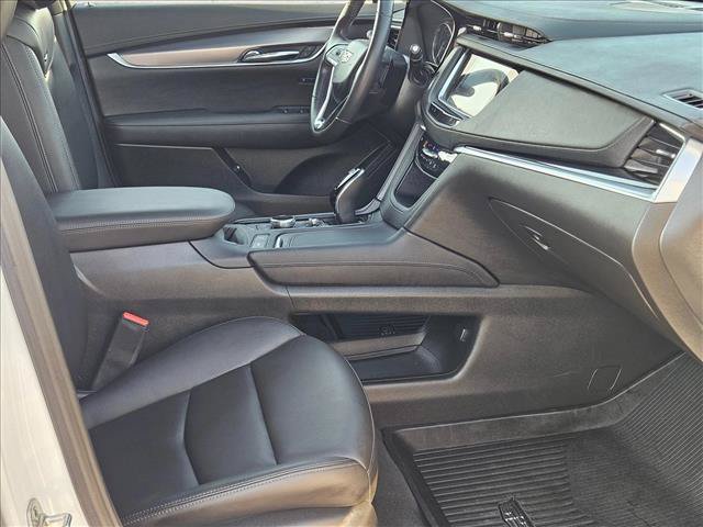 Used 2024 Cadillac XT6 Luxury w/ LPO, Floor Liner Package AWD/4WD image 23