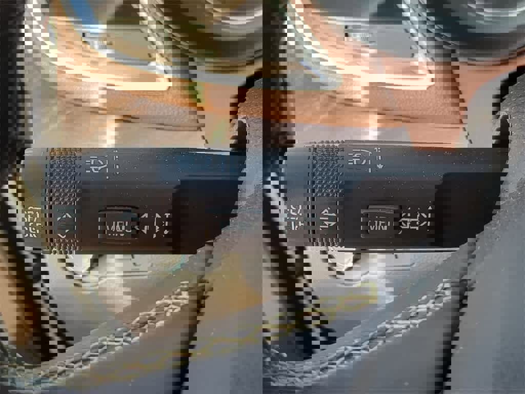 Used 2014 Buick Encore Premium image 28