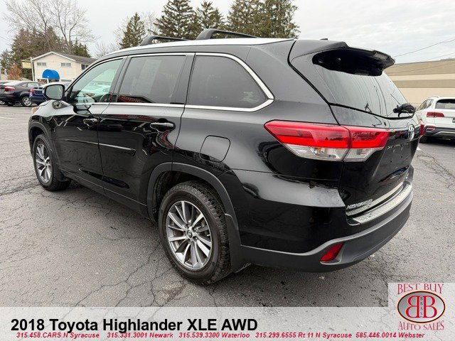 Used 2018 Toyota Highlander XLE image 5