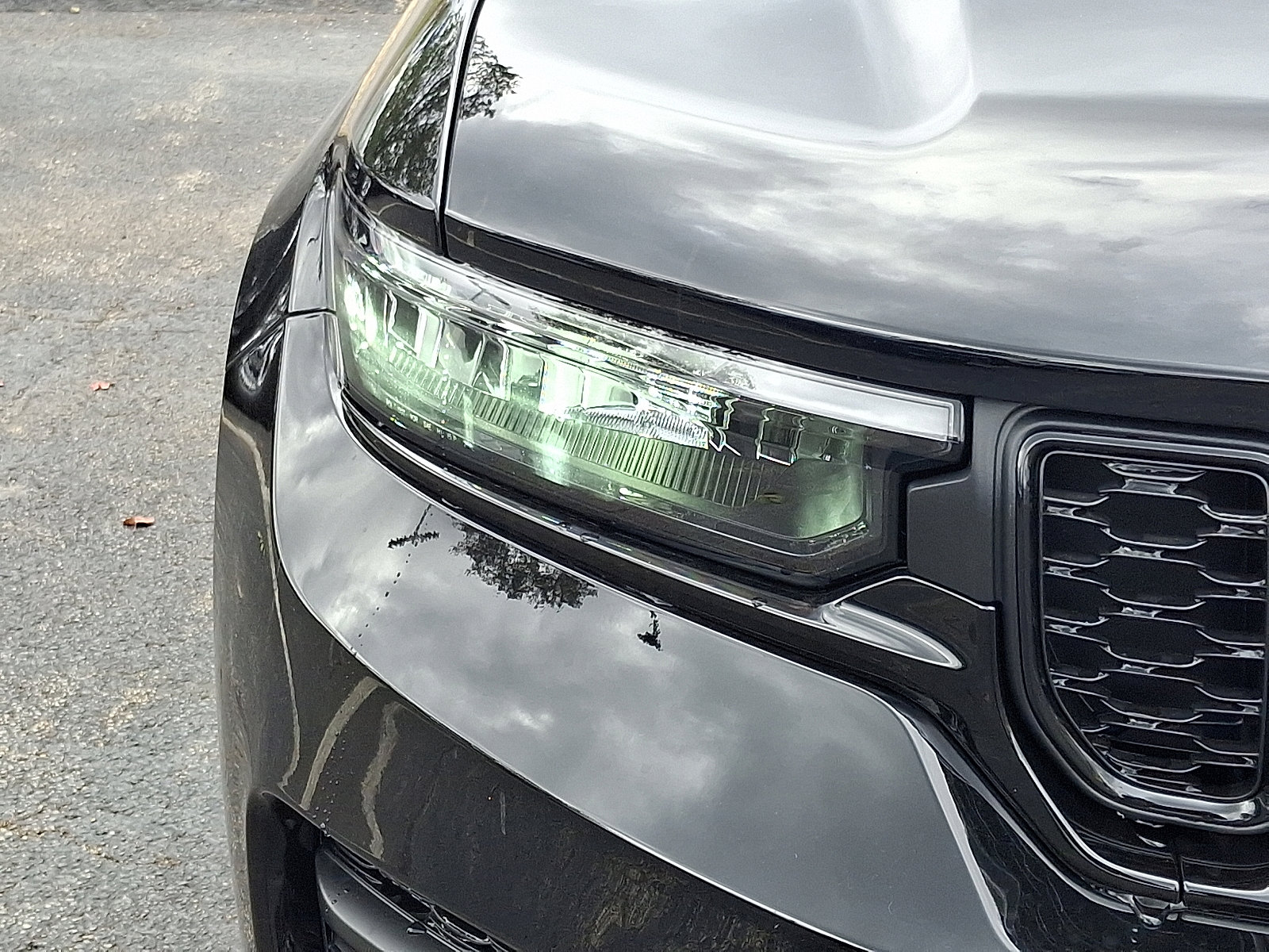 New 2025 Jeep Grand Cherokee Altitude image 9