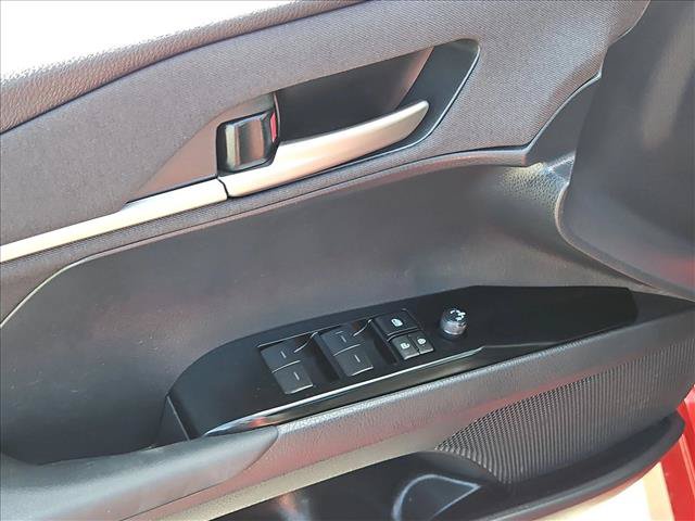 Used 2025 Toyota Camry LE FWD image 10