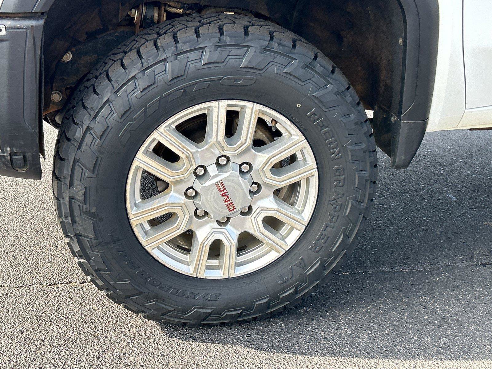 Used 2024 GMC Sierra 2500 SLT AWD/4WD image 12