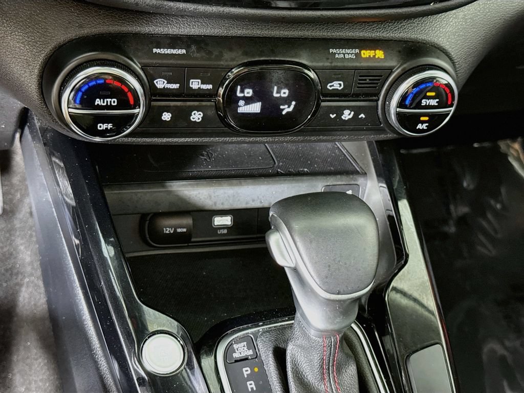 Certified 2025 Kia Soul GT-Line FWD image 10