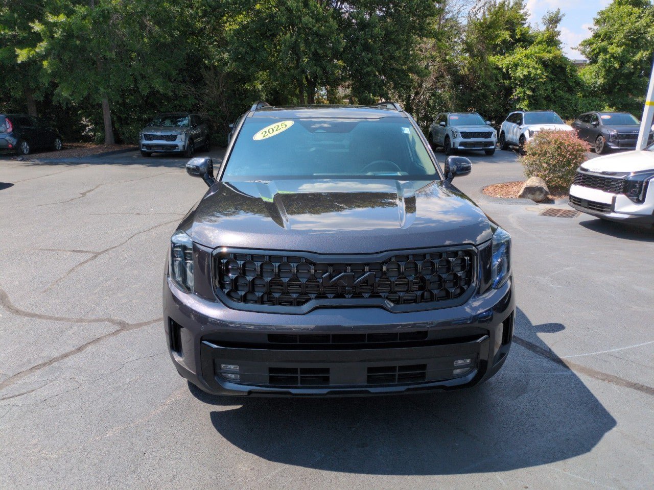 Certified 2025 Kia Telluride SX Prestige X-Line AWD/4WD image 2