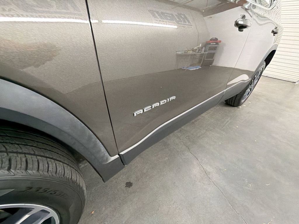 Used 2020 GMC Acadia SLT w/ Premium Package image 31