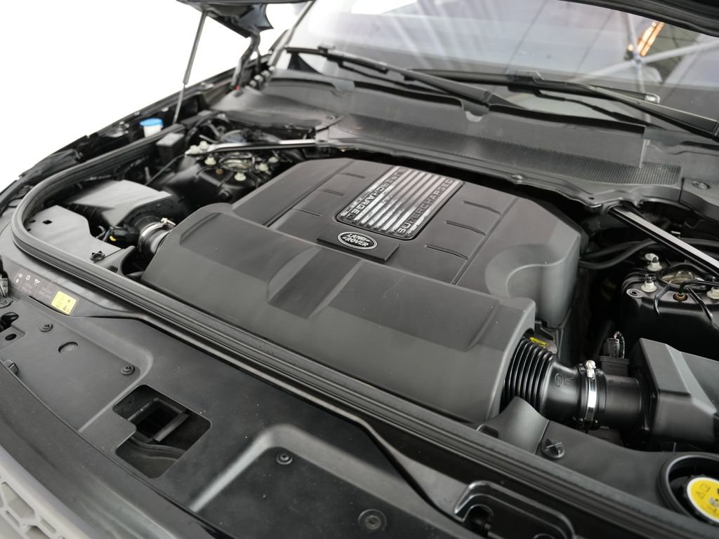 Used 2017 Land Rover Discovery HSE AWD/4WD image 62