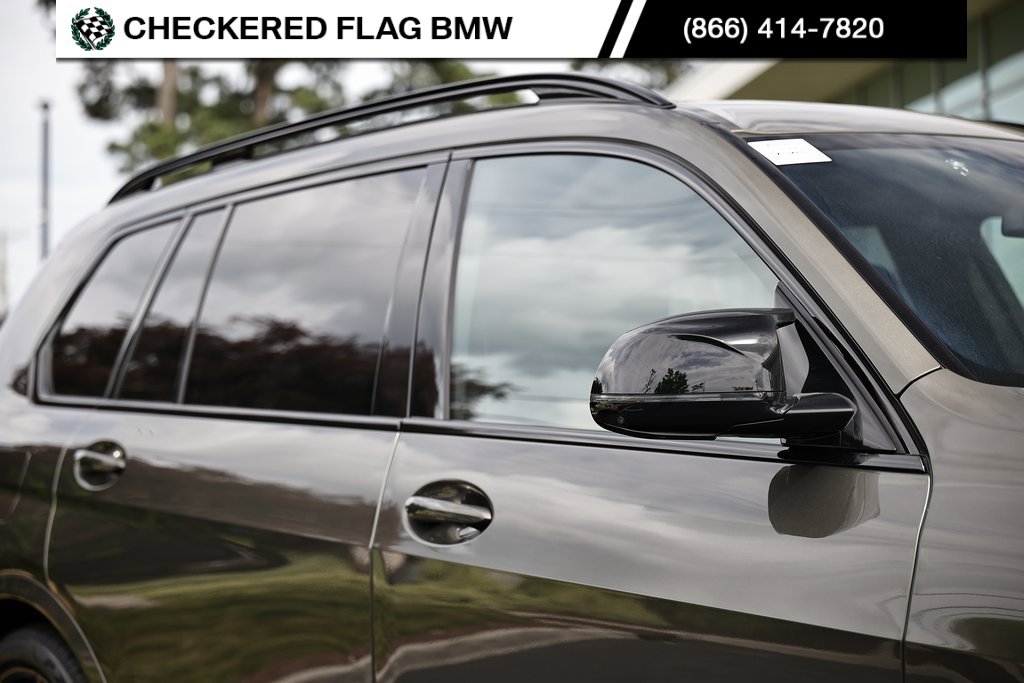 New 2026 BMW X7 M60i w/ M Sport Professional Package image 5
