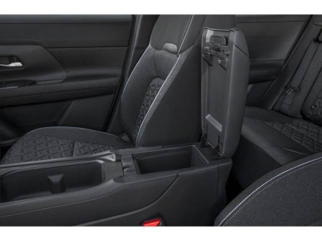Used 2025 Nissan Kicks SV AWD/4WD image 16