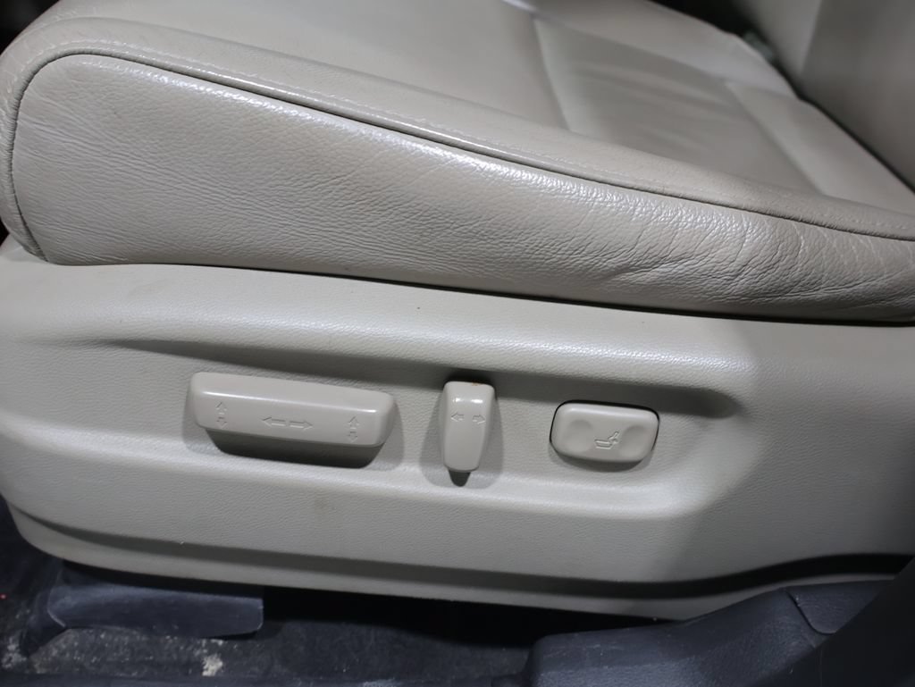Used 2017 Honda Pilot Touring image 12