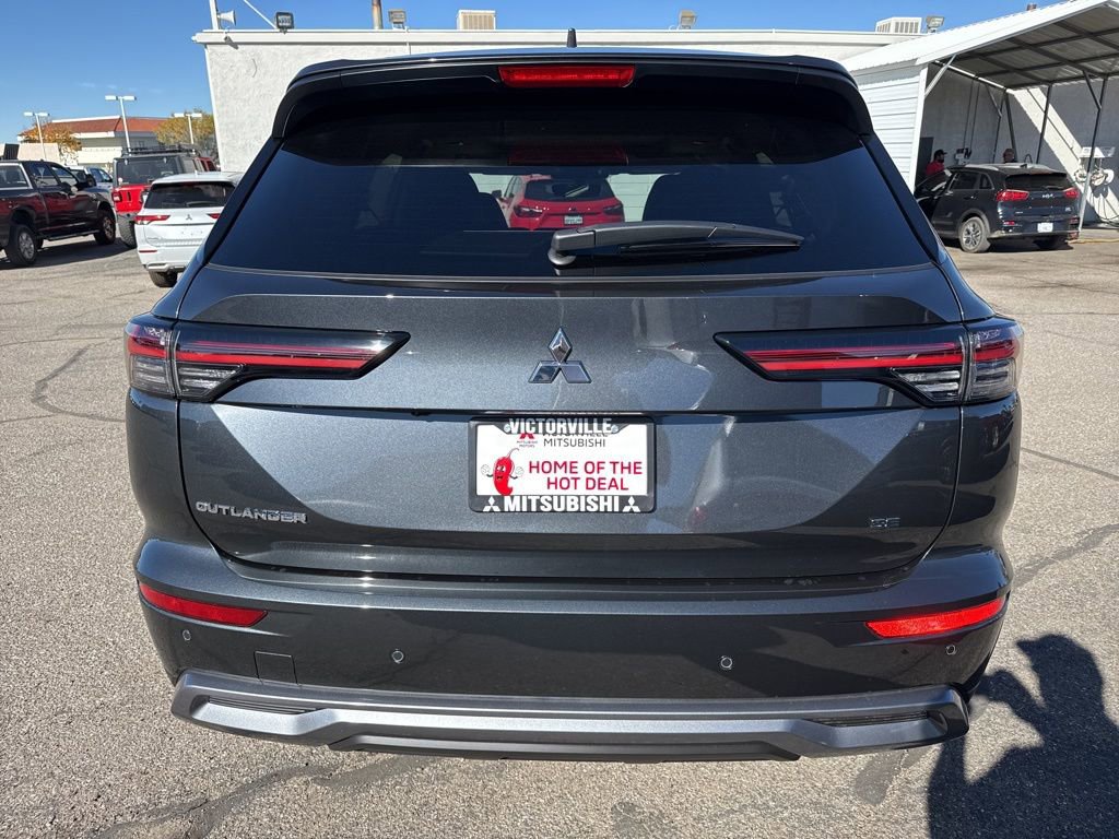 New 2026 Mitsubishi Outlander SE FWD image 6