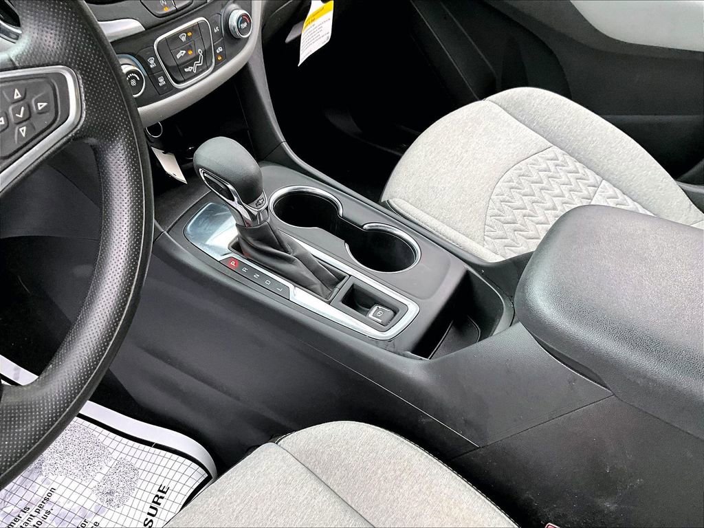 Used 2022 Chevrolet Equinox LS FWD image 11
