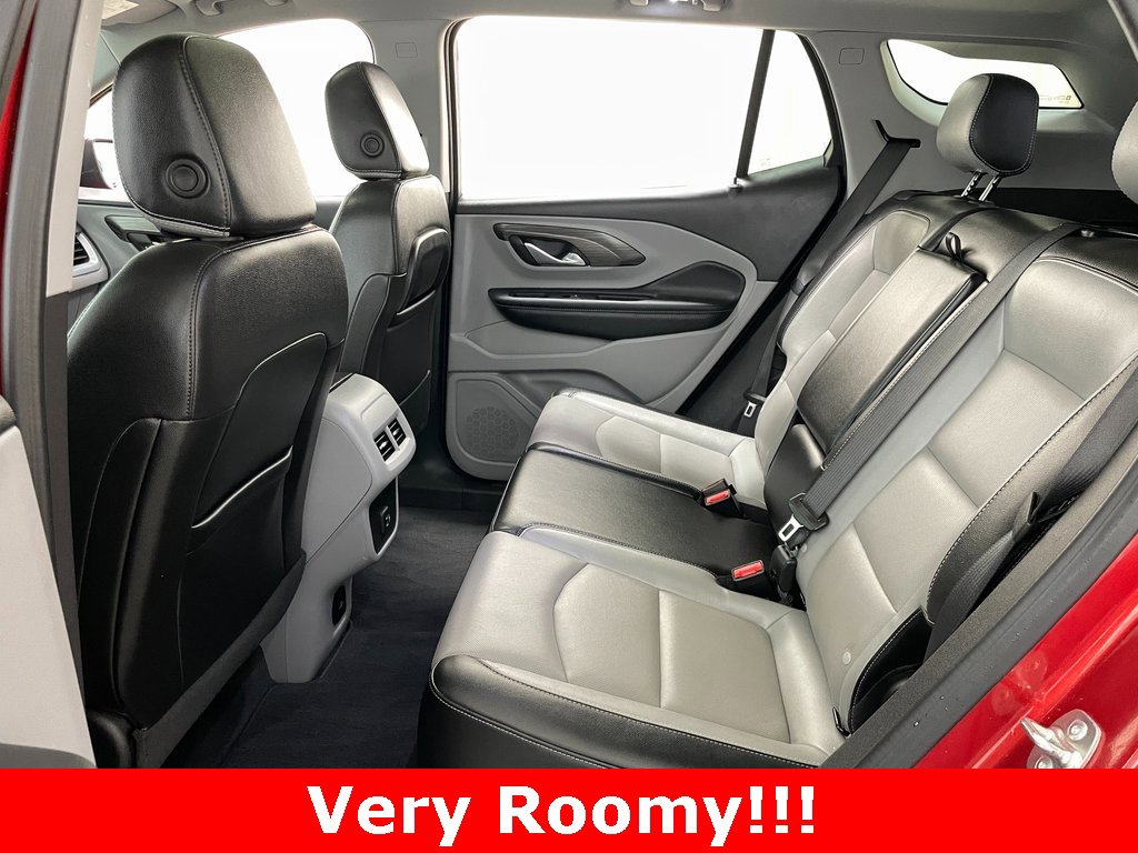 Used 2024 GMC Terrain SLT image 13