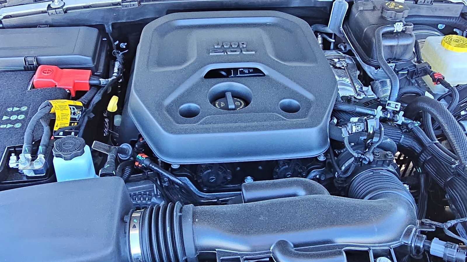 Used 2023 Jeep Wrangler Sport S image 17