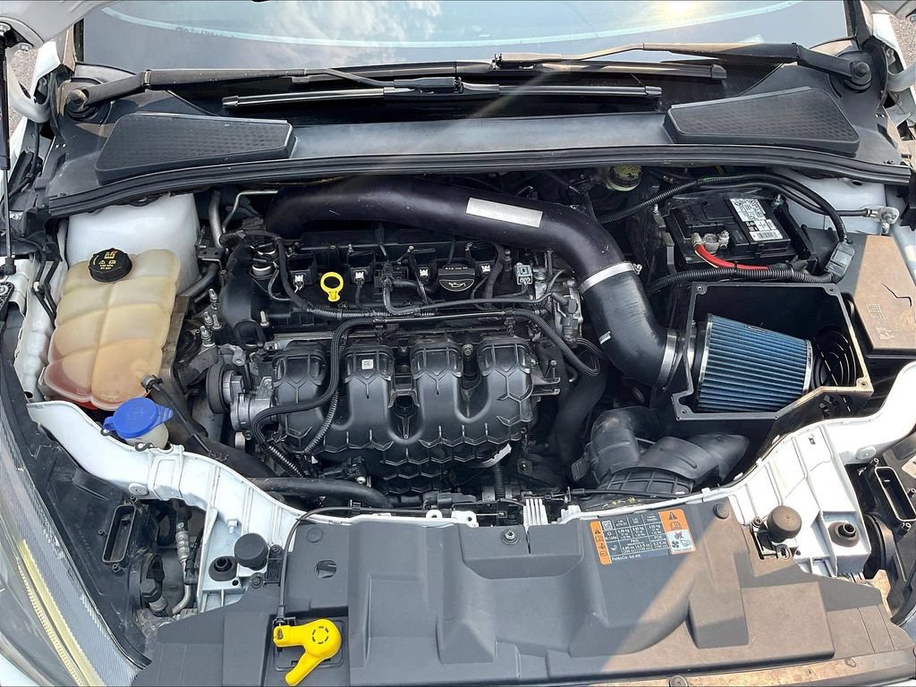Used 2016 Ford Focus ST w/ Equipment Group 401A FWD image 30