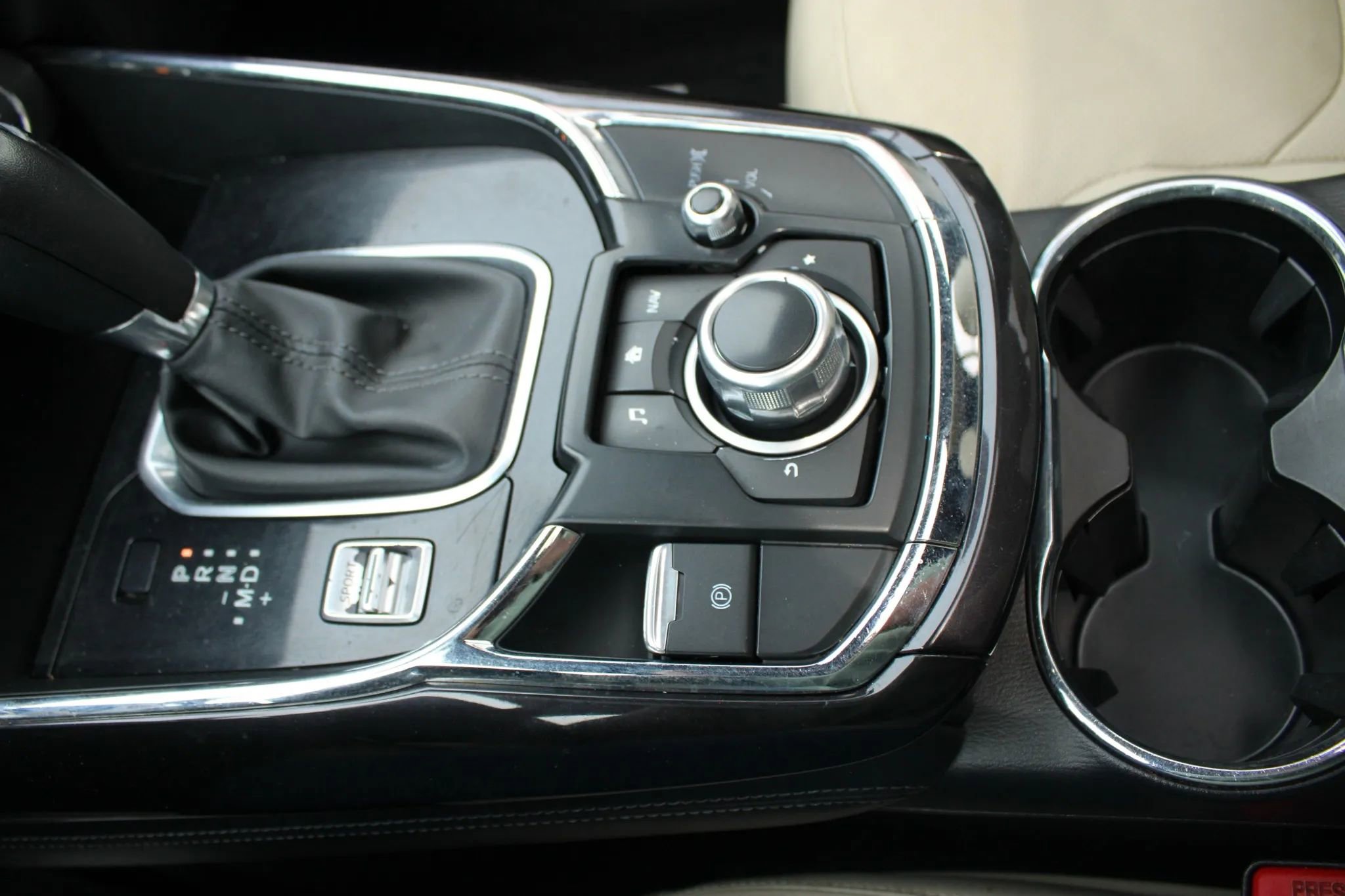 Used 2018 MAZDA CX-9 Grand Touring image 22