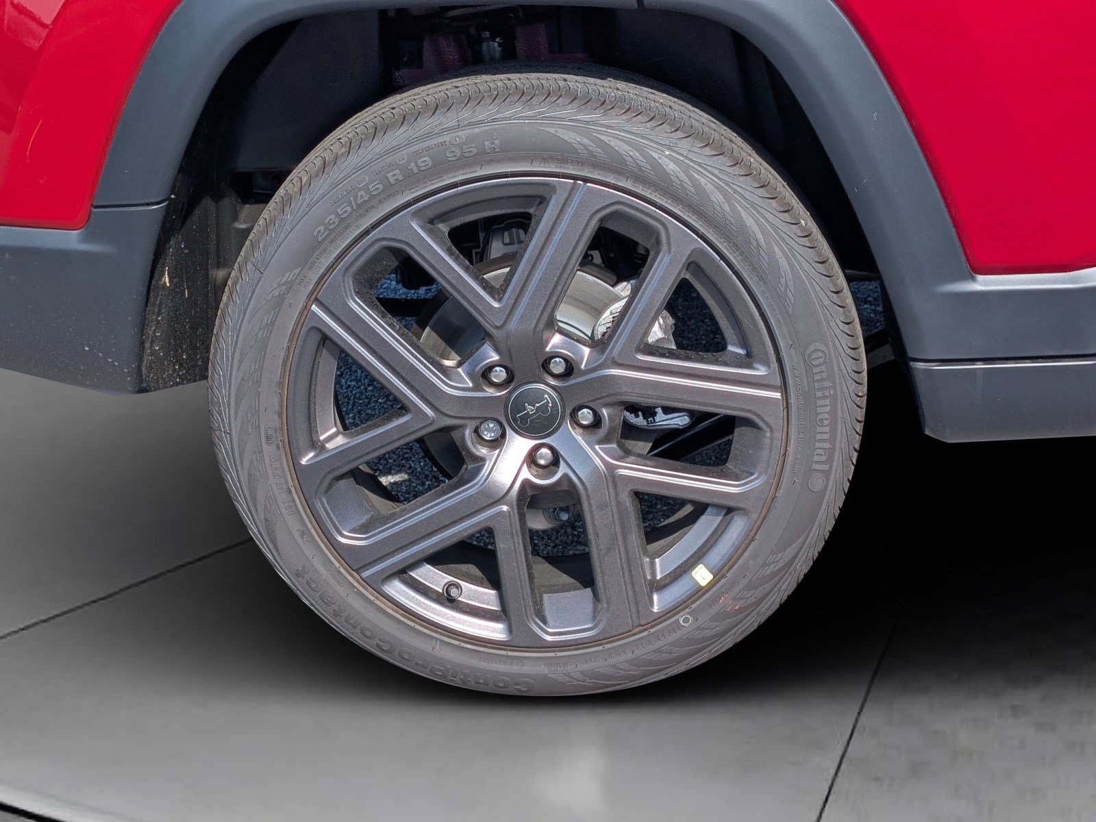 New 2025 Jeep Compass Limited w/ Sun & Sound Group AWD/4WD image 8