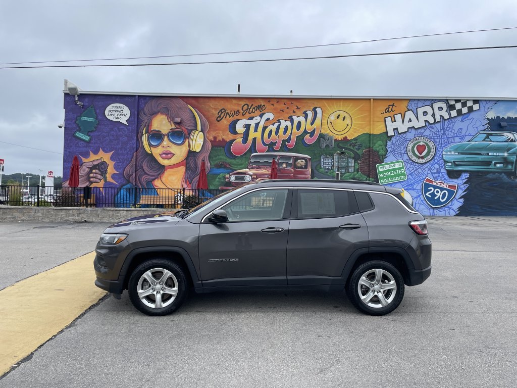 Certified 2024 Jeep Compass Latitude AWD/4WD image 2