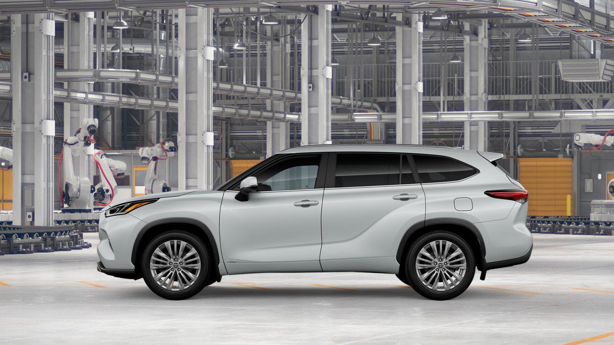 New 2026 Toyota Highlander Platinum image 4