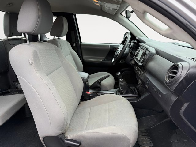 Used 2017 Toyota Tacoma SR image 15