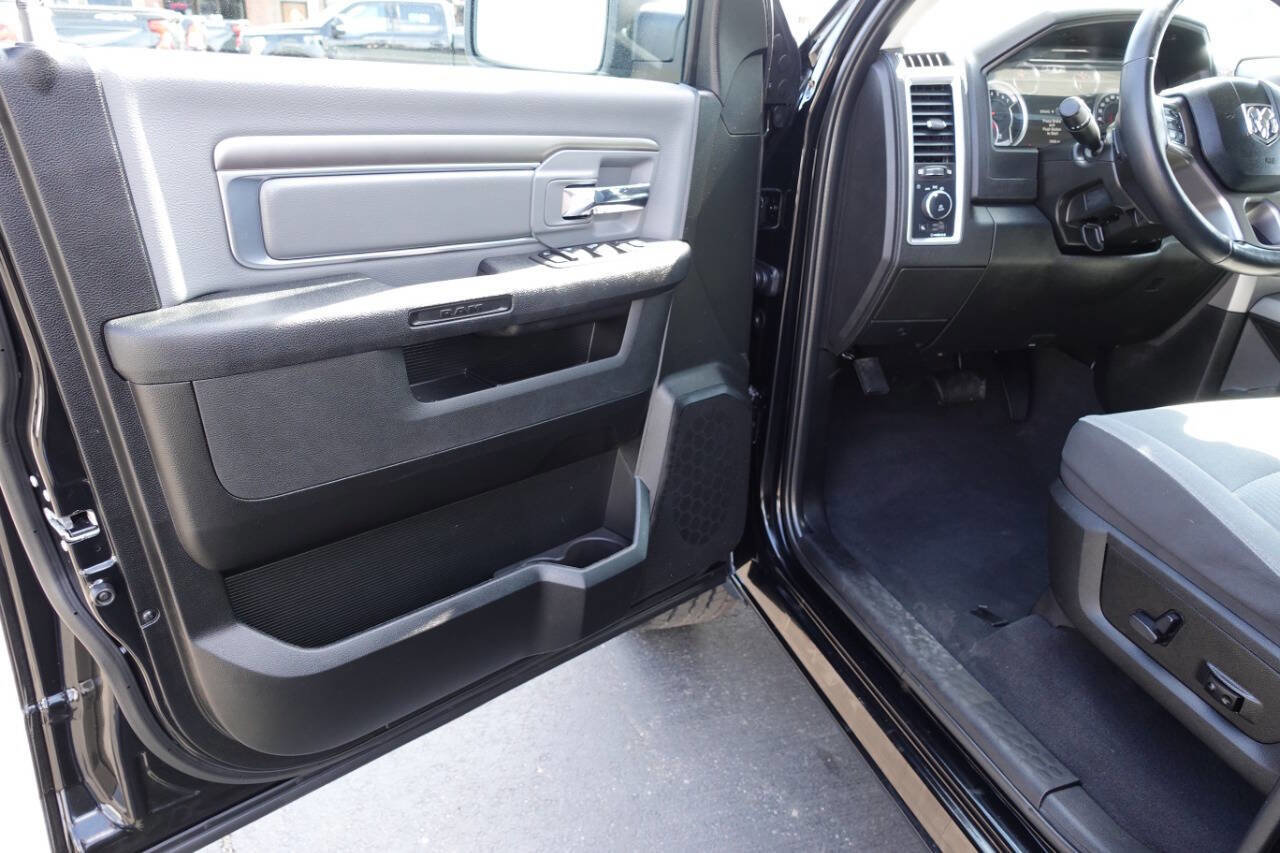 Used 2023 RAM 1500 Classic SLT w/ Electronics Convenience Group image 15