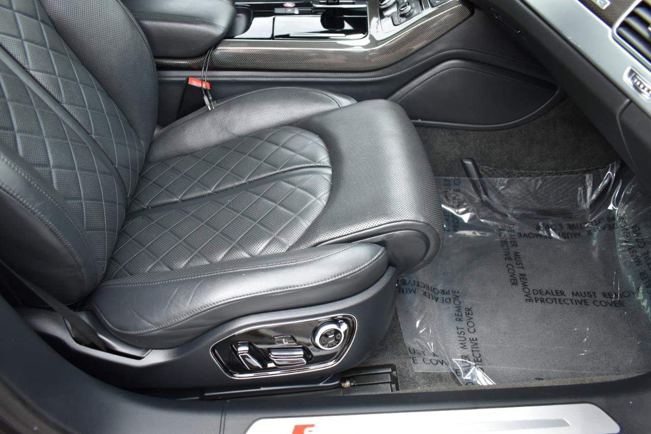 Used 2015 Audi S8 image 31