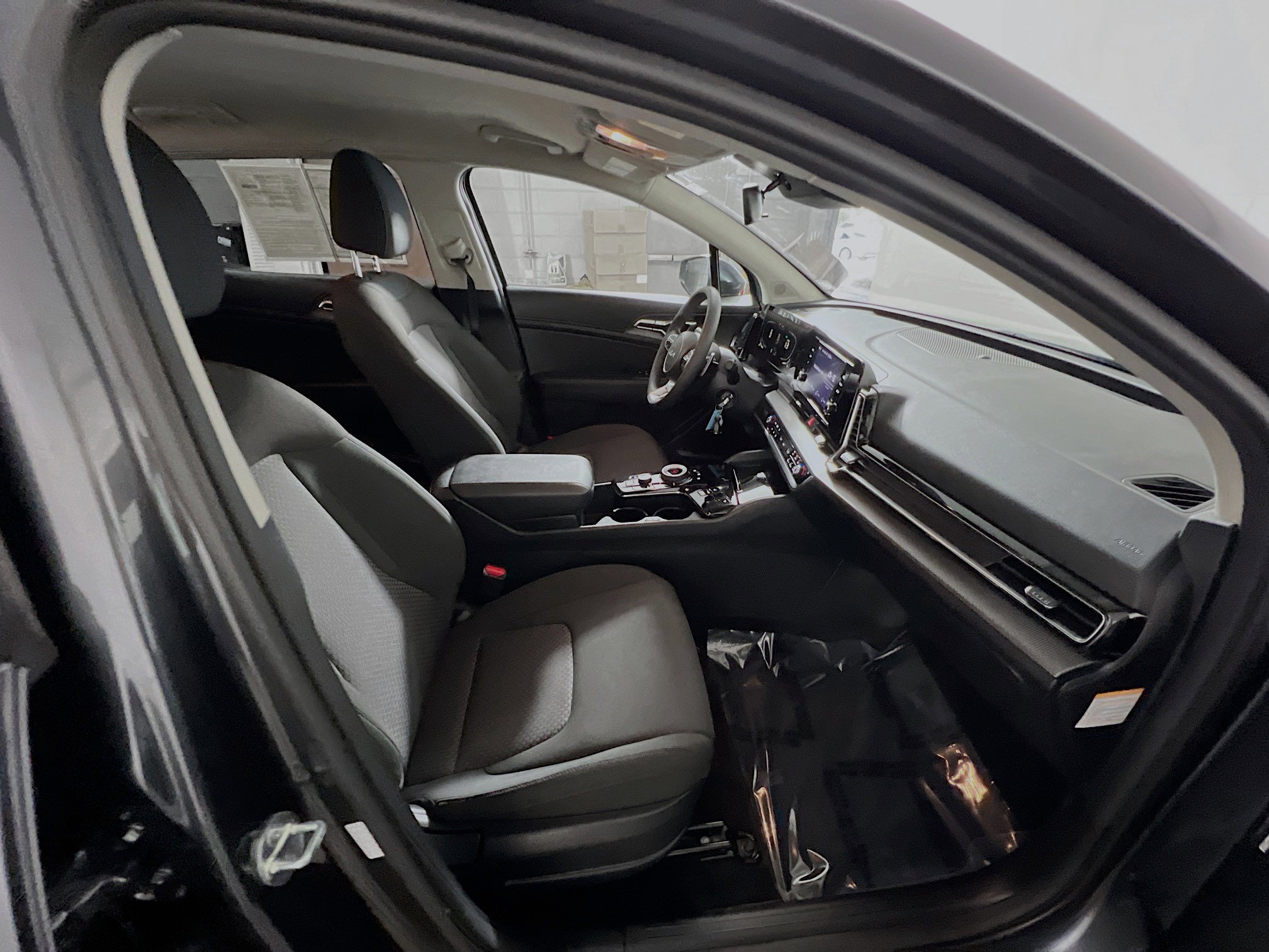 Used 2023 Kia Sportage LX image 31